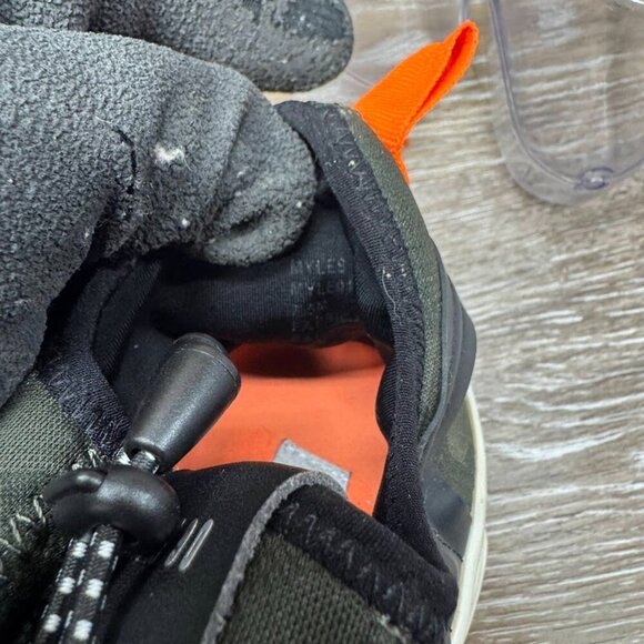 Steve Madden Myles Green Camouflage Leather/Textile Sneakers Women's Size 7.5 - Picture 5 of 7